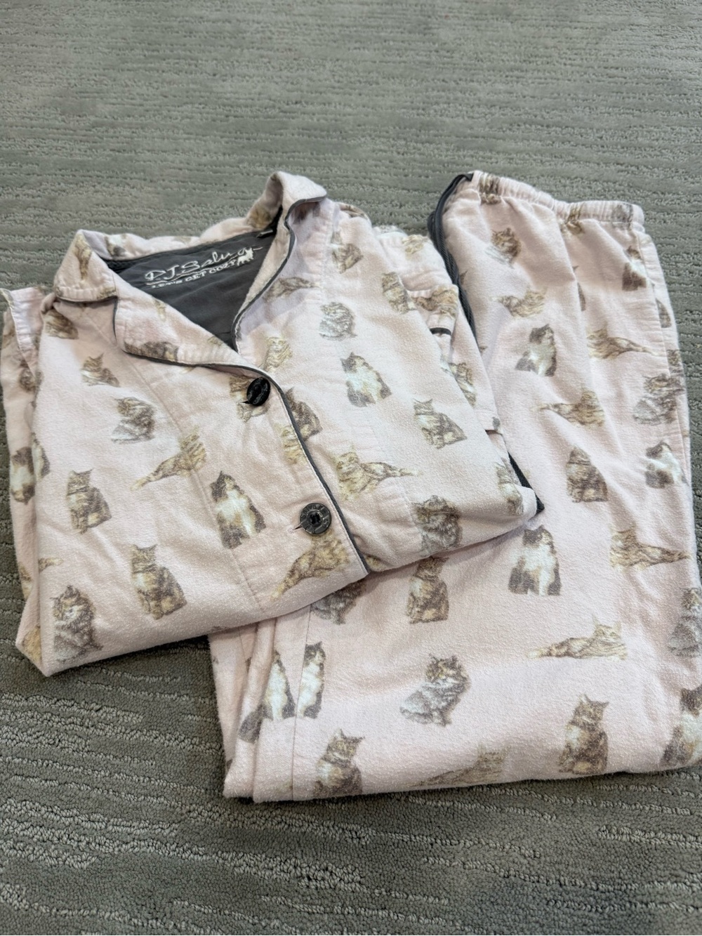 PJ Salvage Cat Print Plush Pajama Set Pink Gray Button Top Lounge‎ Pajamas M